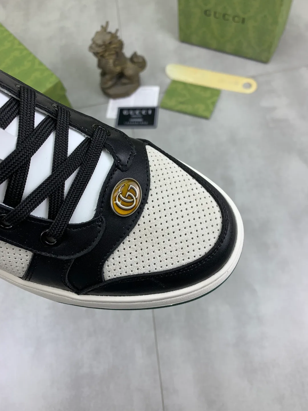 Men's shoes 💰P420💰 [New model] (GUCCI) official website's latest 🎁🎁casual and fashionable men's shoes 👟, hot style 💥 style is simple and elegant, exclusive for trendy men. Unique official website's latest brand double G elements 👑Original Gucci decoration, fashionable and generous, the fabric is original frosted calfskin ✅Fully imported first-layer pigskin lining, the official website specifies wear-resistant, lightweight original rubber casual outsole, the classic model is taken in kind at the counter🎬38-44 (45 46 customized) 3️⃣ colors available